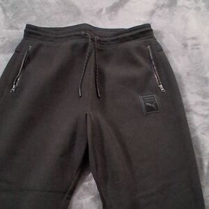 Puma Men's Charcoal/Black Joggers.